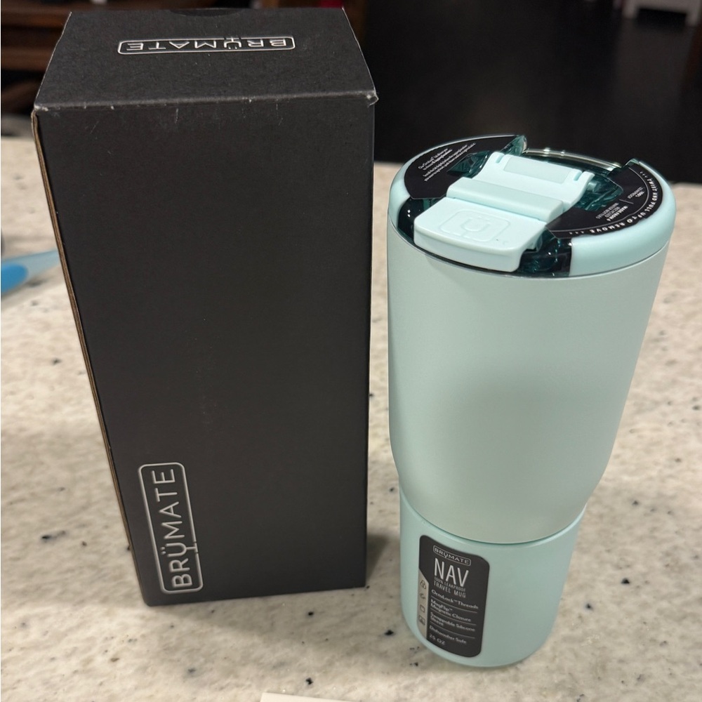 Brumate 25oz Nav in Blue Agave
